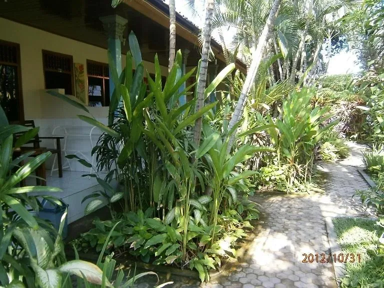 Guest house Adus Beach Inn Legian