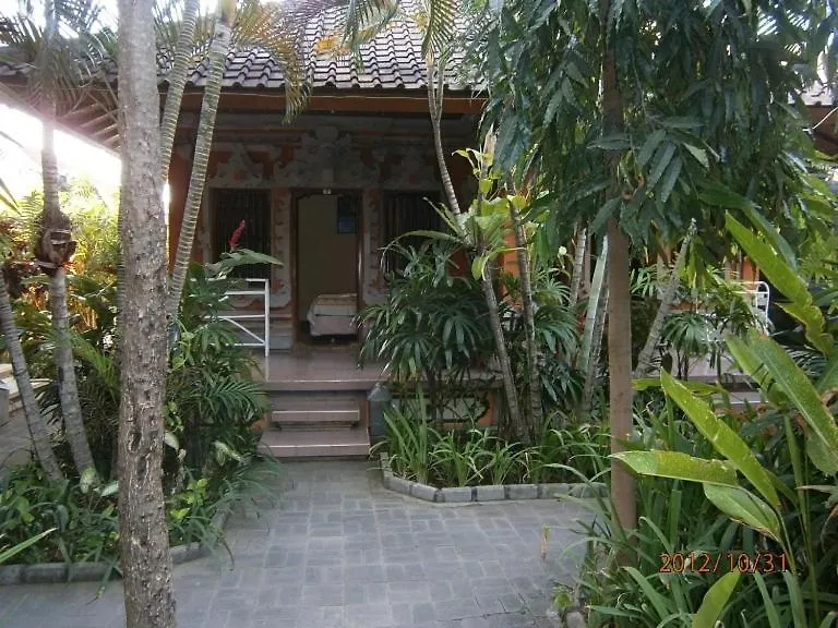 Adus Beach Inn Legian  Guest house Legian (Bali)