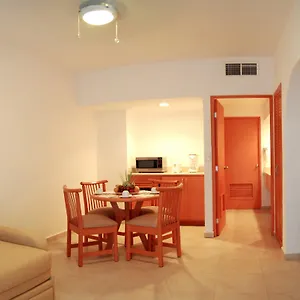 https://laguna-suites-golf-spa.quintano-roohotels.com